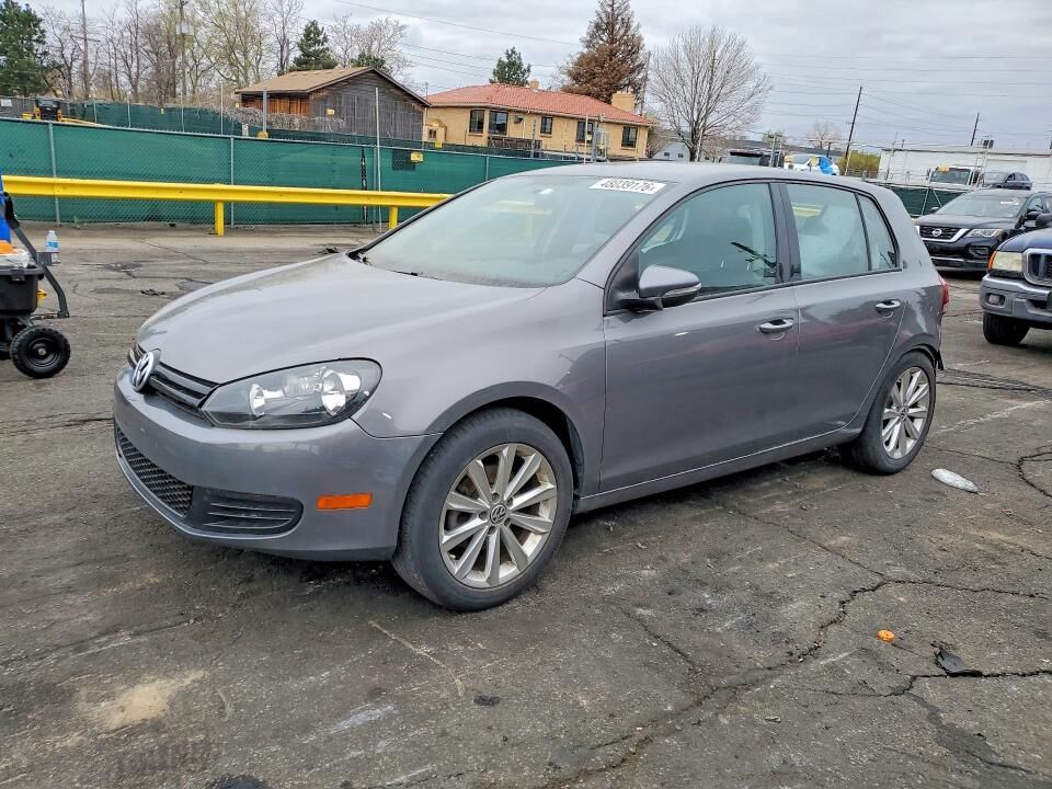2010 VOLKSWAGEN Golf