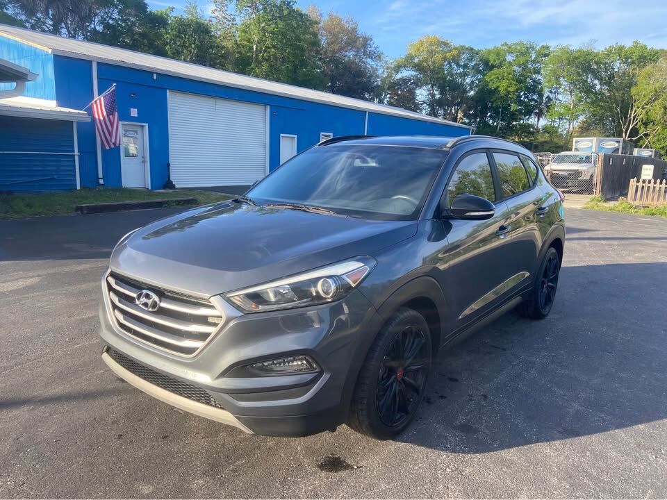 2017 HYUNDAI Tucson