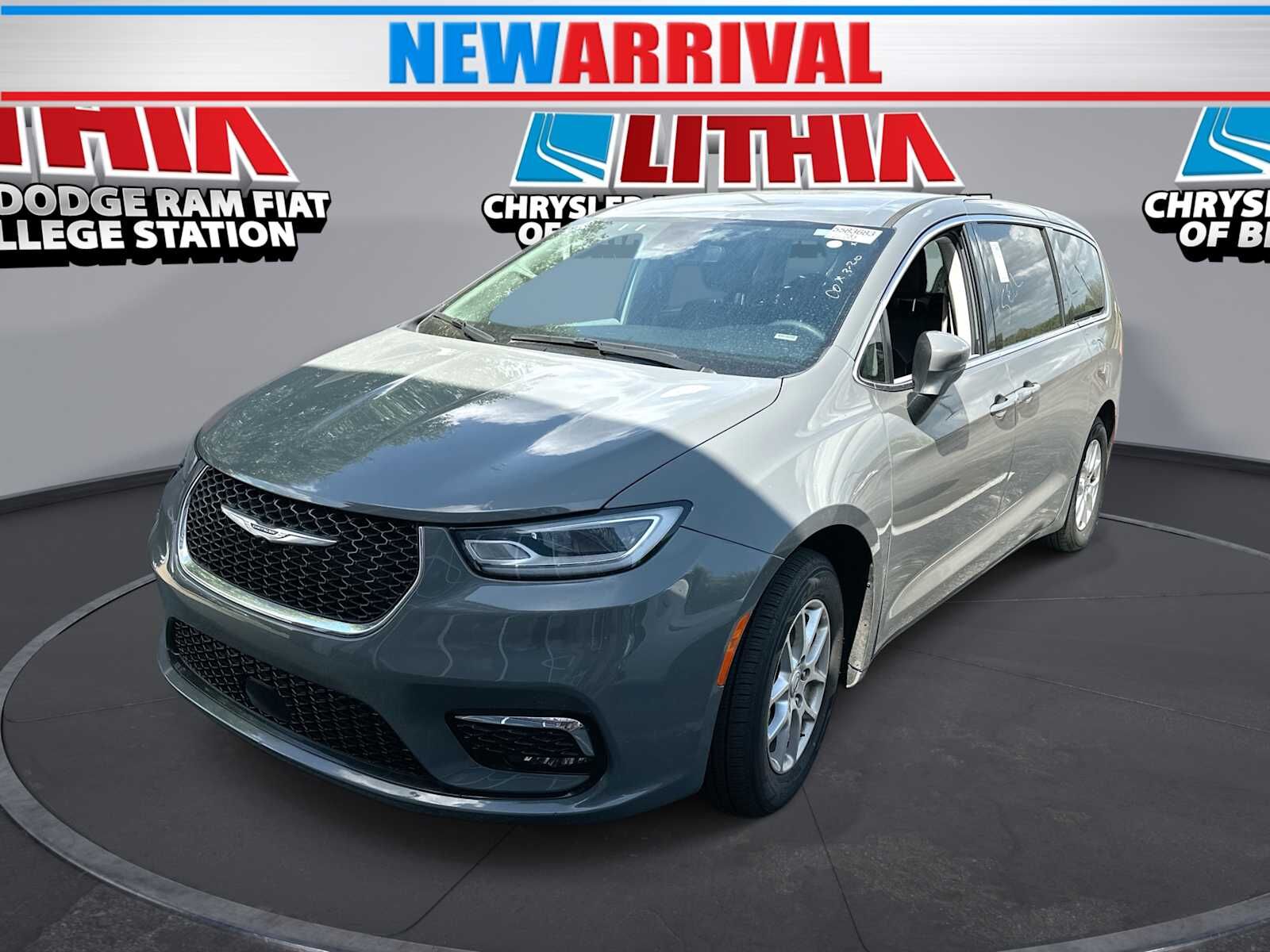 2023 CHRYSLER Pacifica