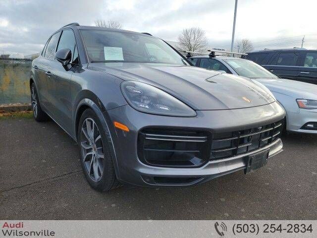 2019 PORSCHE Cayenne