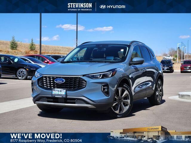 2023 FORD Escape