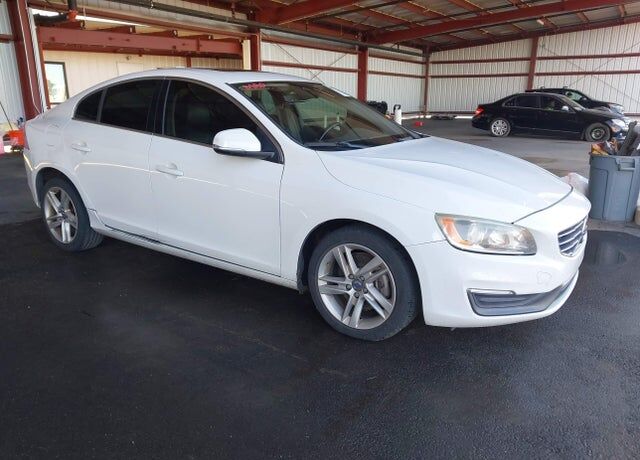 2015 VOLVO S60