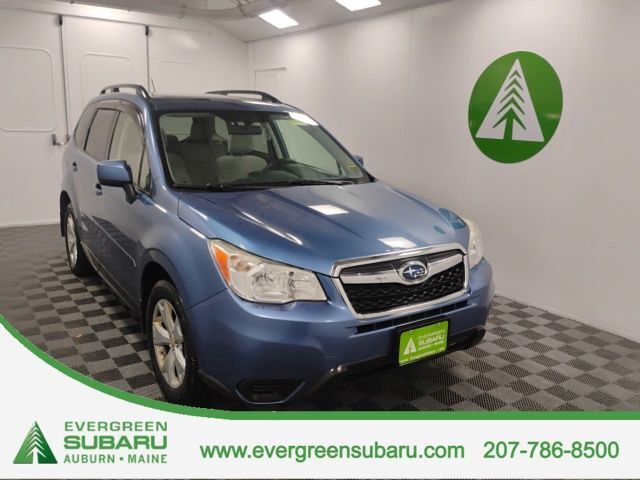 2015 SUBARU Forester