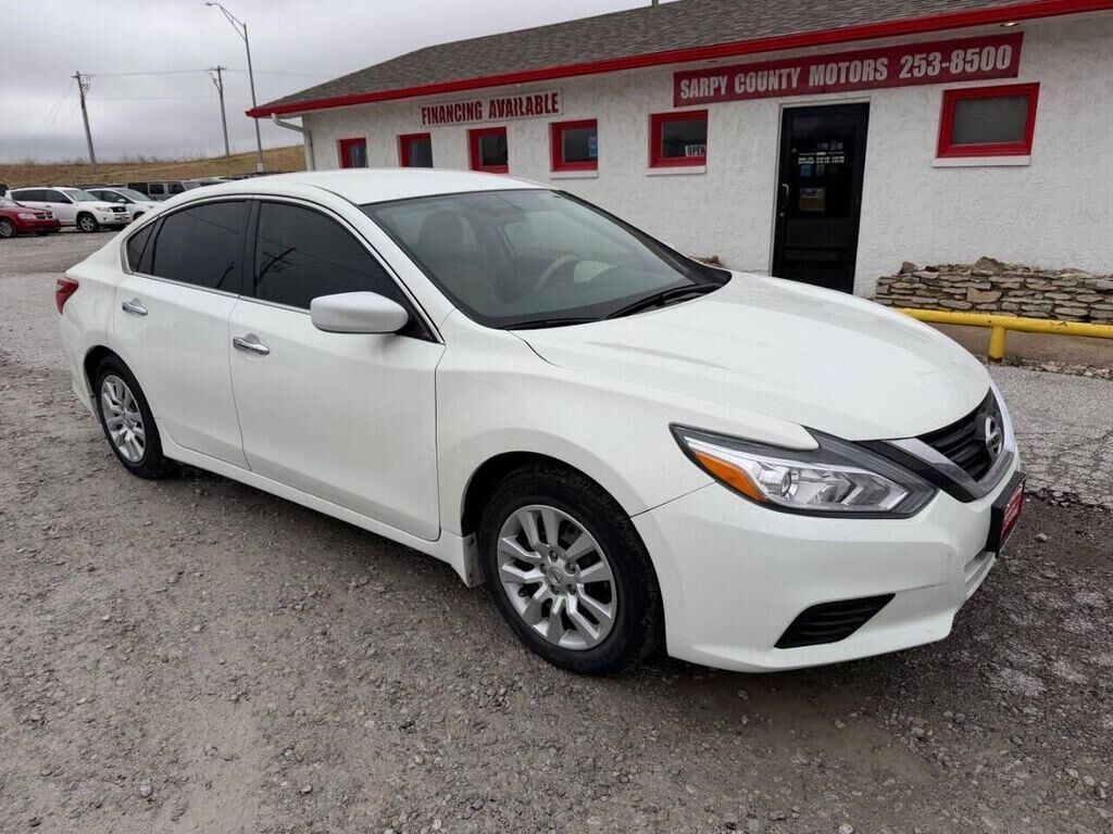 2017 NISSAN Altima