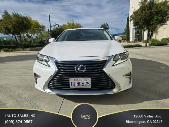2018 LEXUS ES