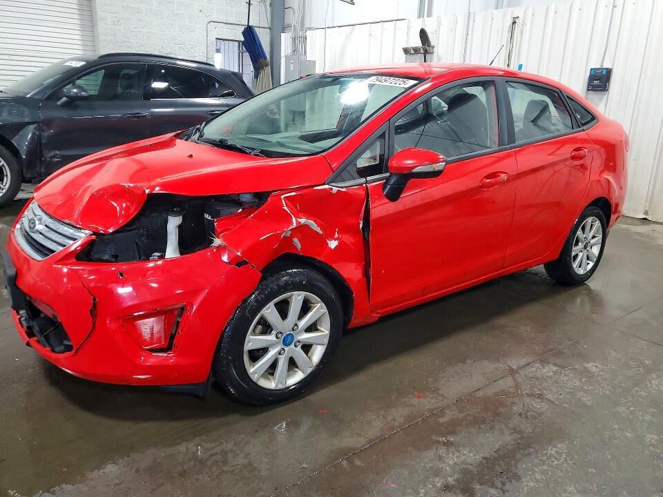 2013 FORD Fiesta