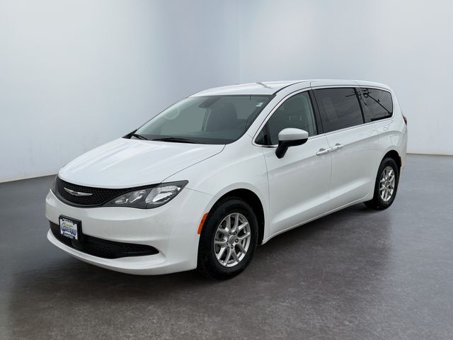 2023 CHRYSLER Voyager