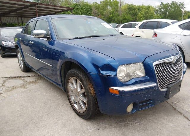2010 CHRYSLER 300