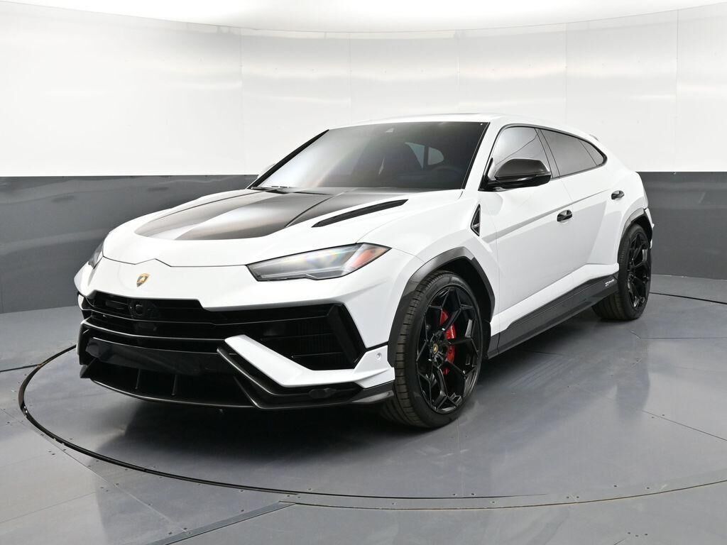 2024 LAMBORGHINI URUS