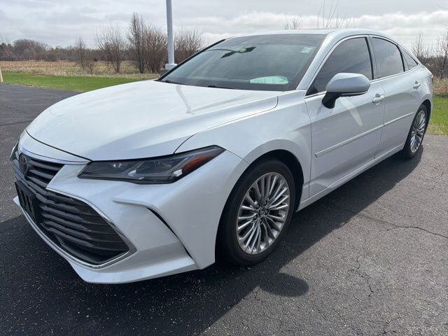 2019 TOYOTA Avalon