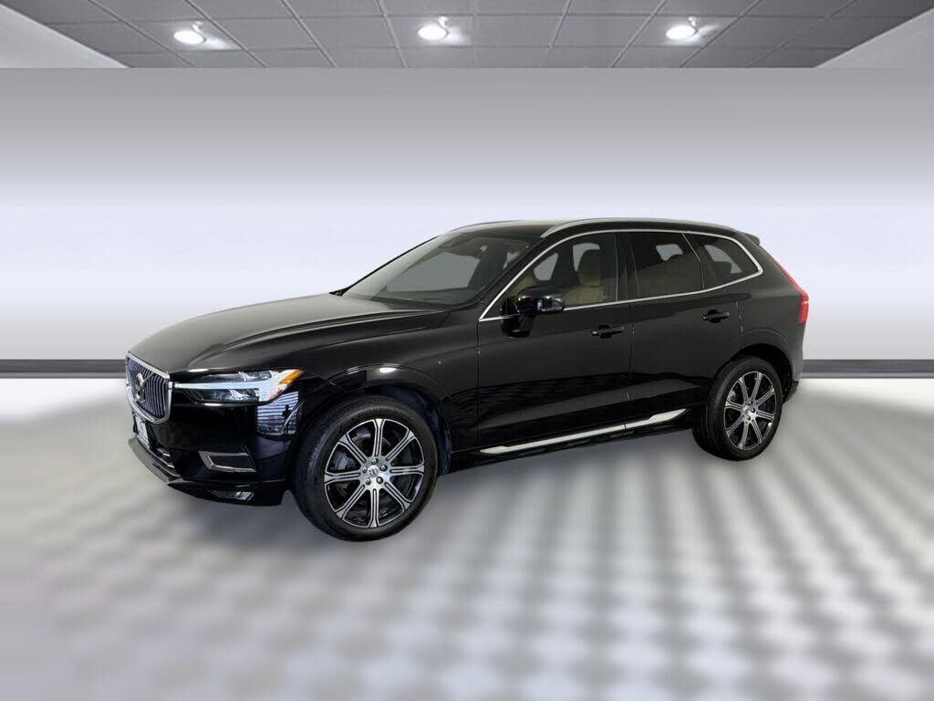 2021 VOLVO XC60