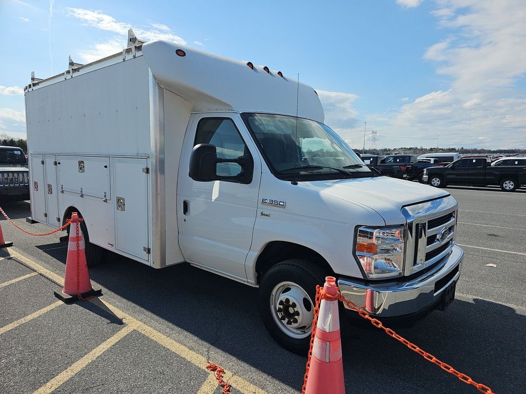 2019 FORD E-350