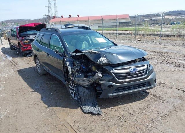 2021 SUBARU Outback