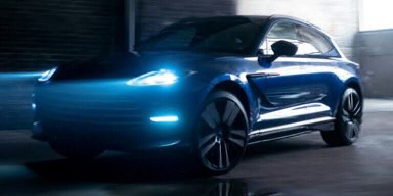 2023 ASTON MARTIN DBX