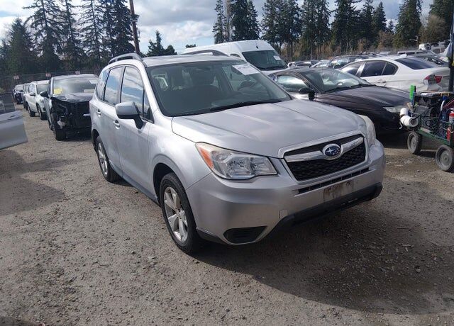 2015 SUBARU Forester