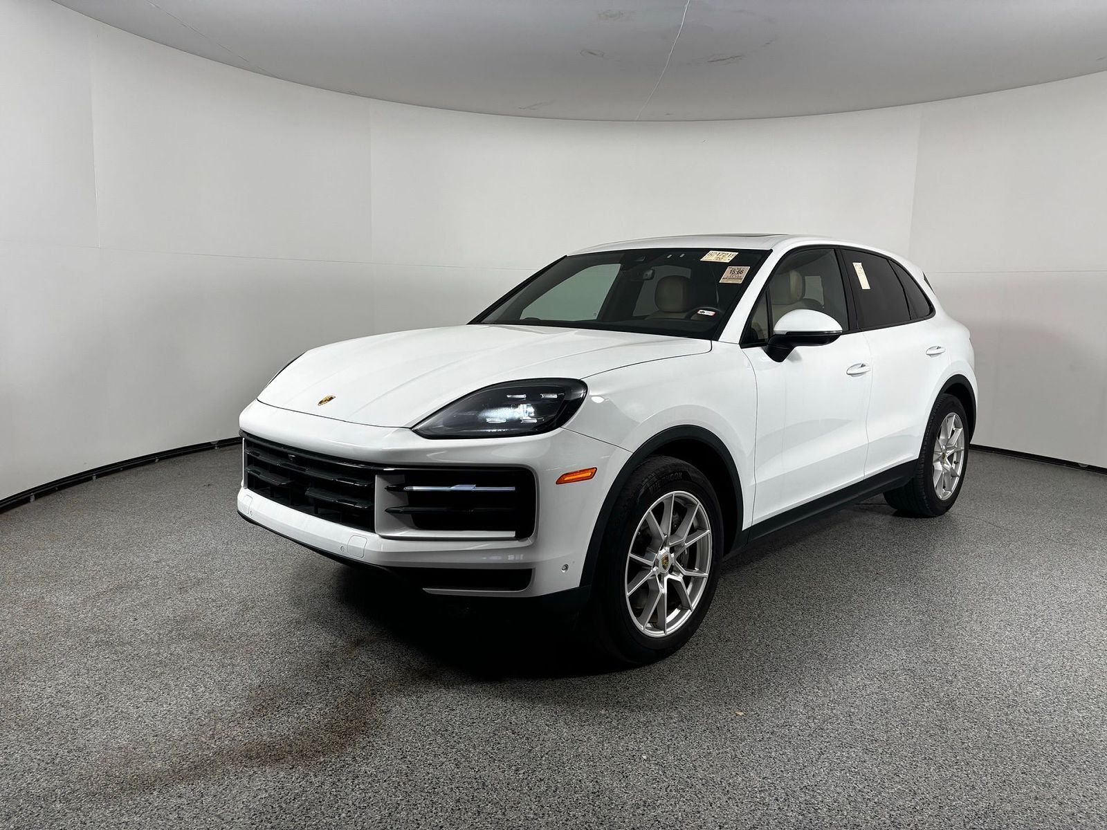 2024 PORSCHE Cayenne
