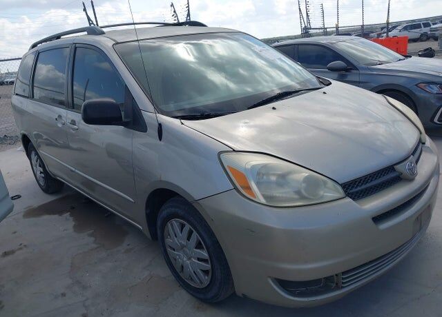 2004 TOYOTA Sienna