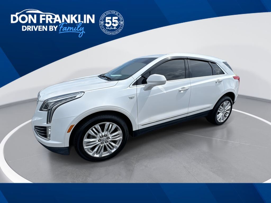 2017 CADILLAC XT5