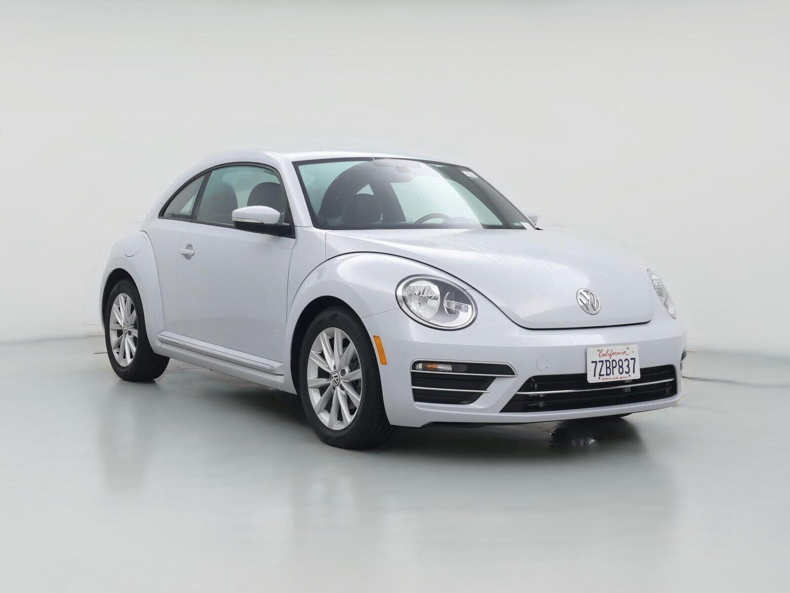2017 VOLKSWAGEN Beetle