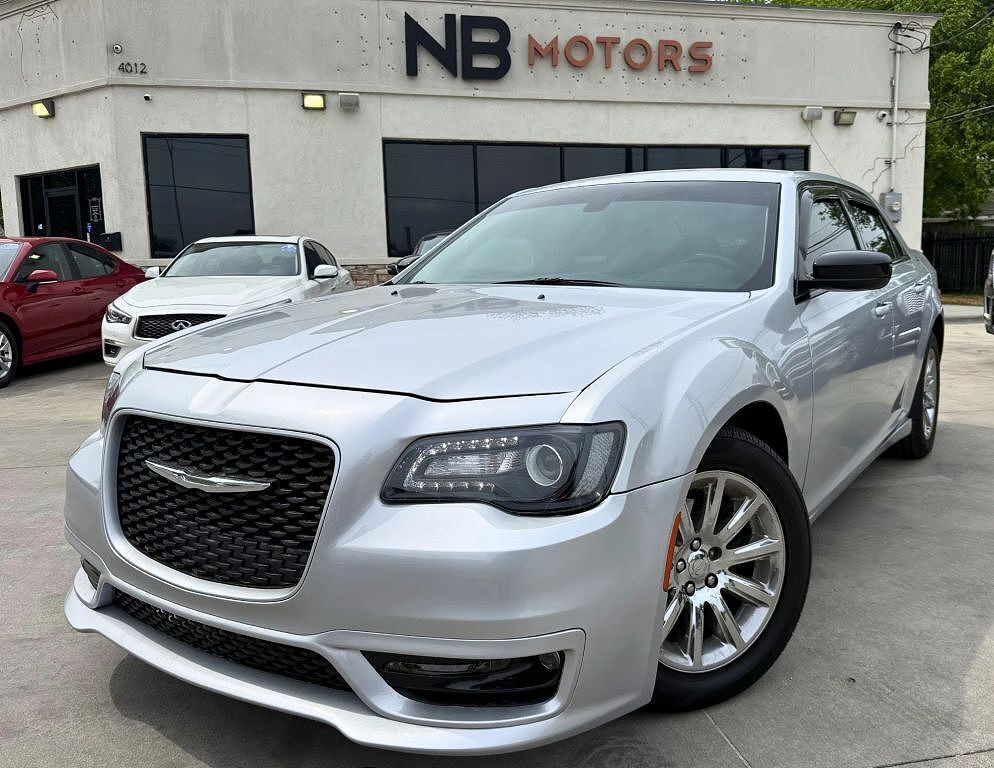 2020 CHRYSLER 300