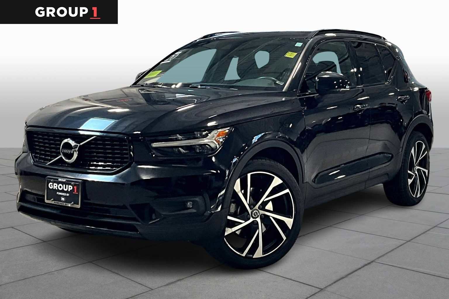2020 VOLVO XC40