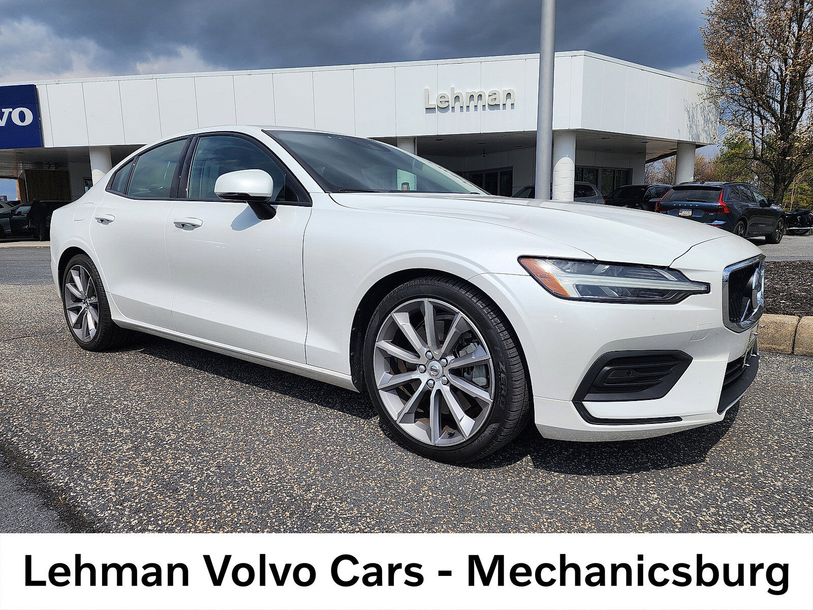 2019 VOLVO S60