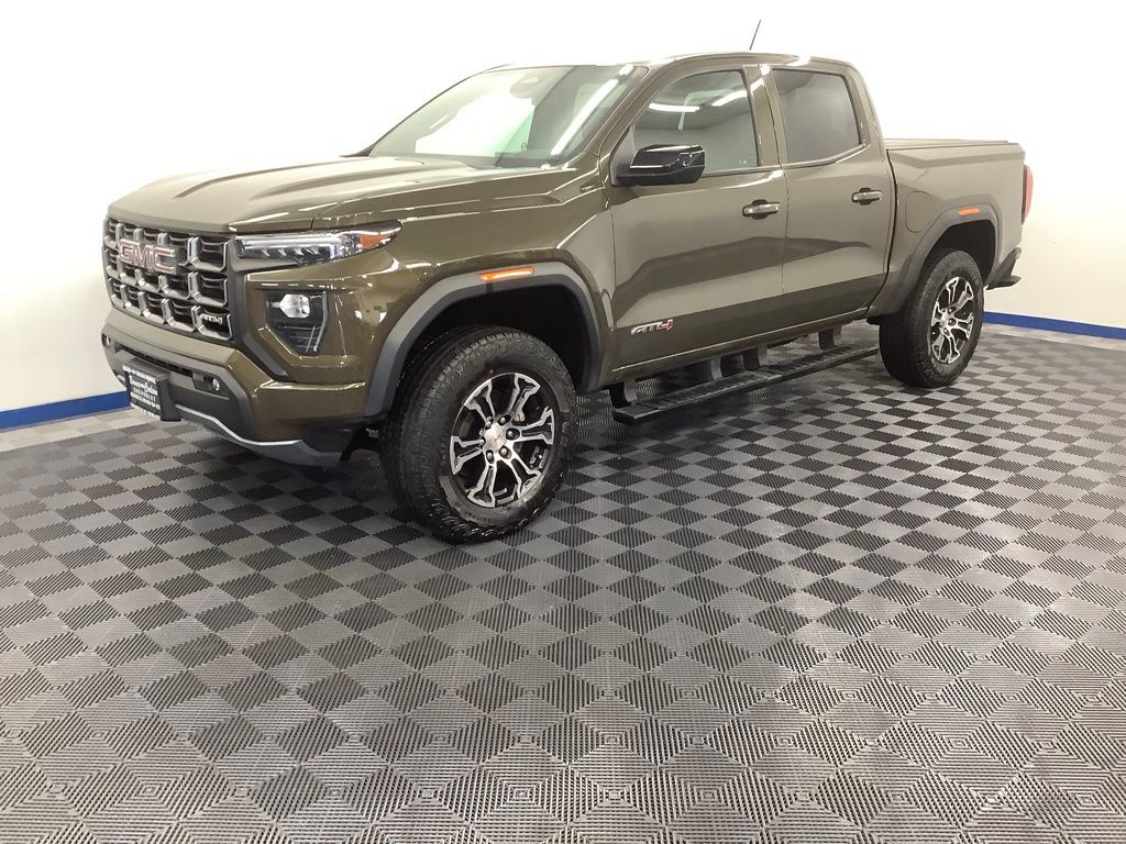 2024 GMC Canyon