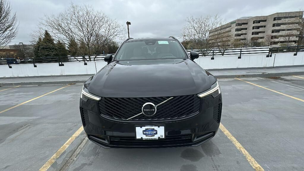 2026 VOLVO XC90