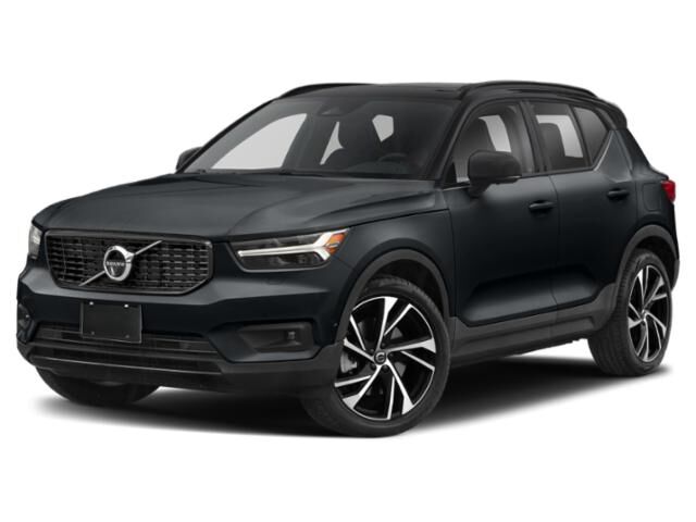 2021 VOLVO XC40
