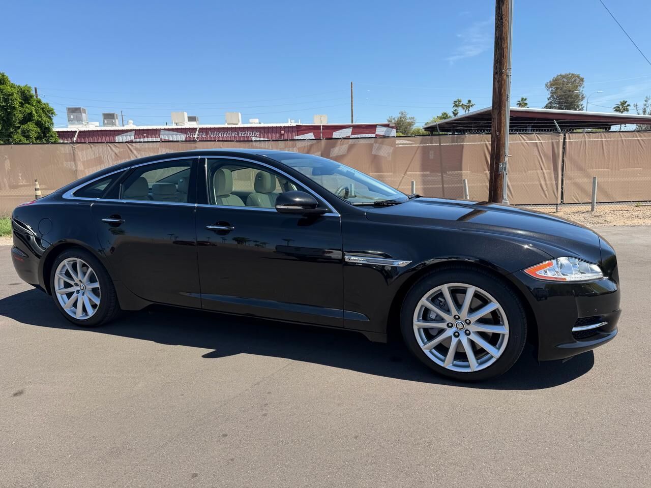 2013 JAGUAR XJ