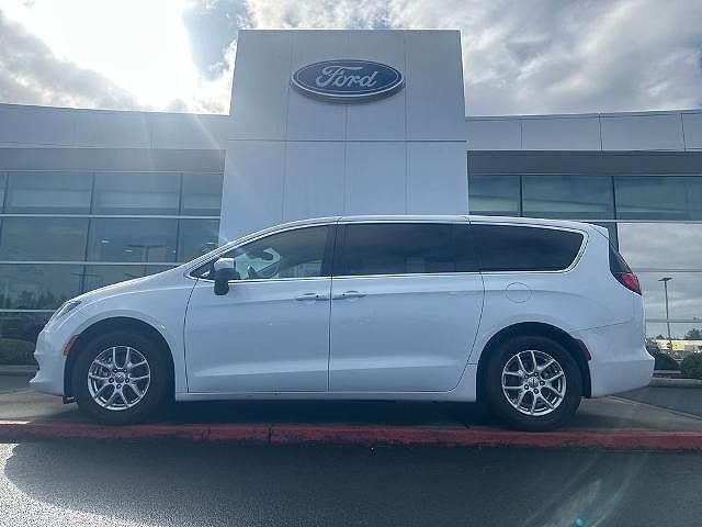 2023 CHRYSLER Voyager