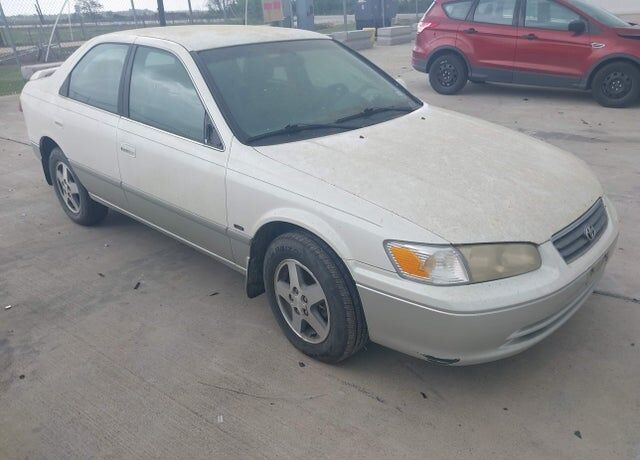 2001 TOYOTA Camry