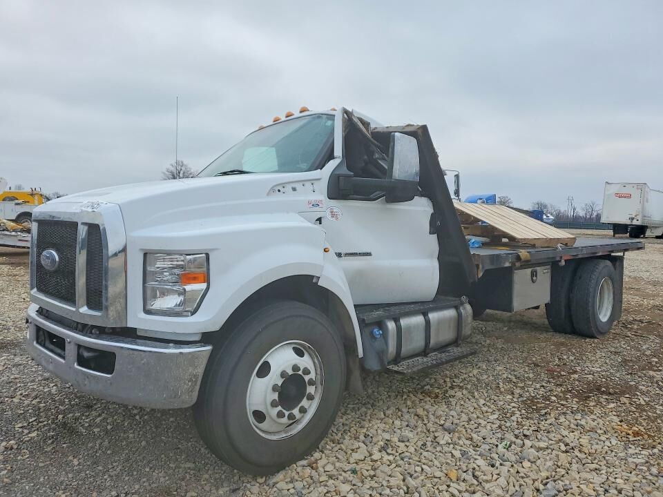 2021 FORD F-650