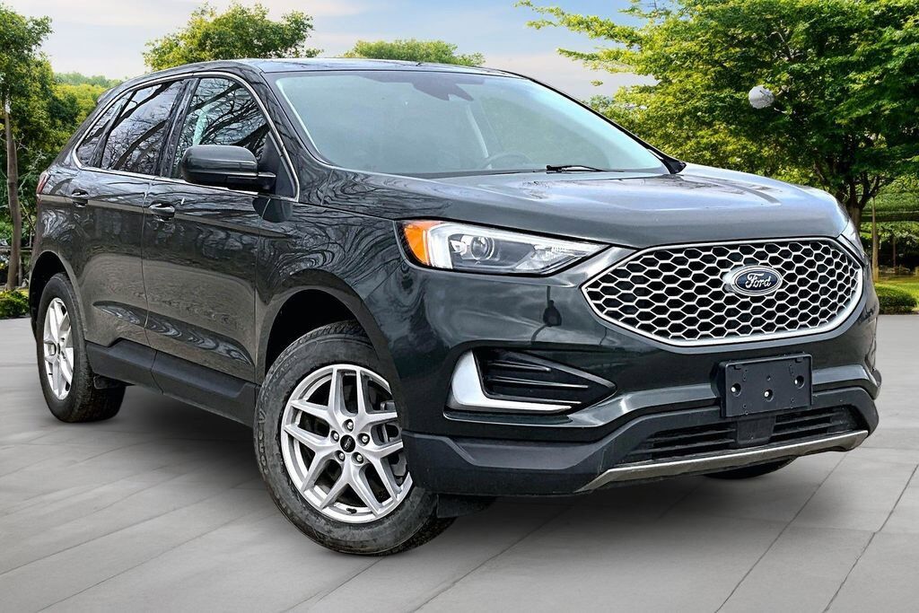 2023 FORD Edge