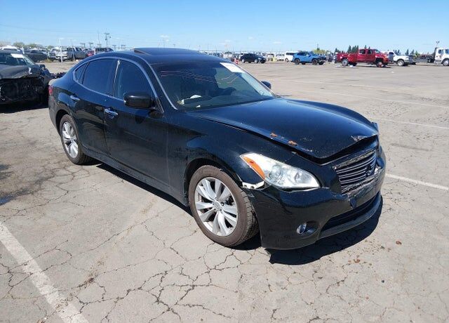 2011 INFINITI M37