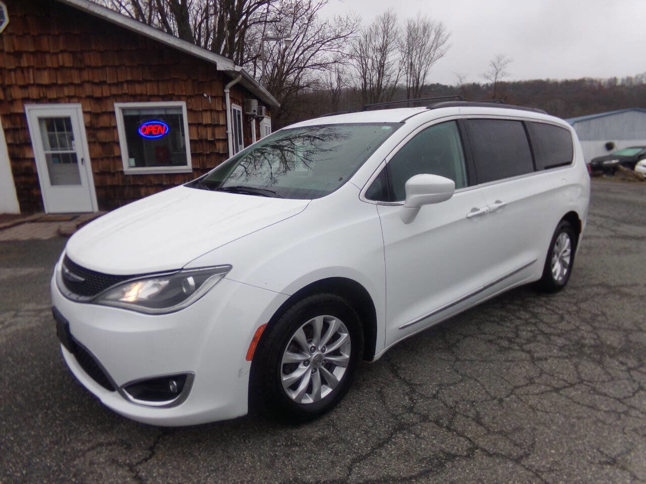 2017 CHRYSLER Pacifica