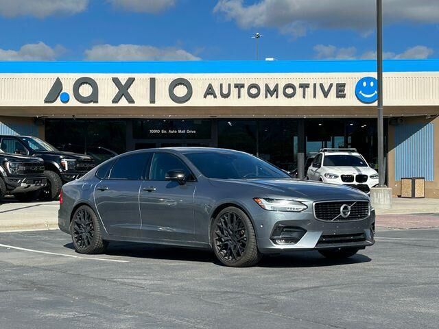 2020 VOLVO S90