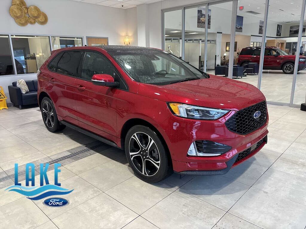 2022 FORD Edge