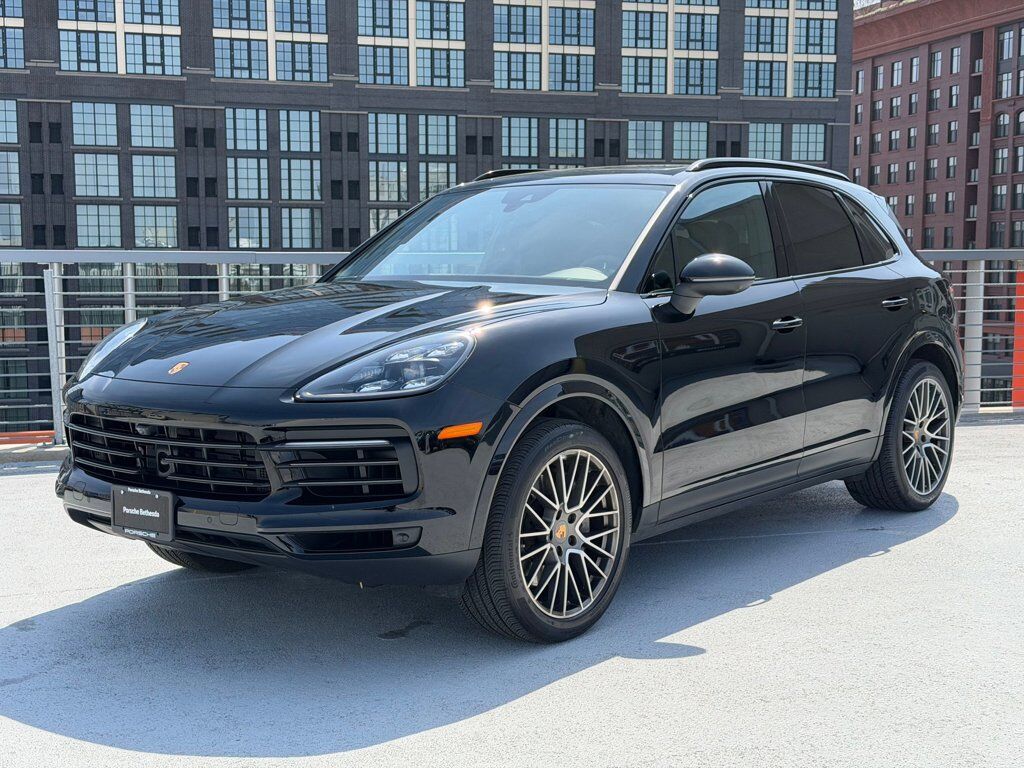 2023 PORSCHE Cayenne