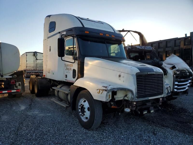 2000 FREIGHTLINER CC Conventional
