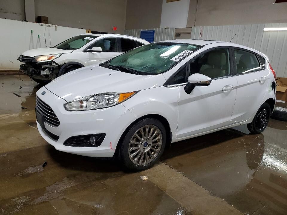 2015 FORD Fiesta