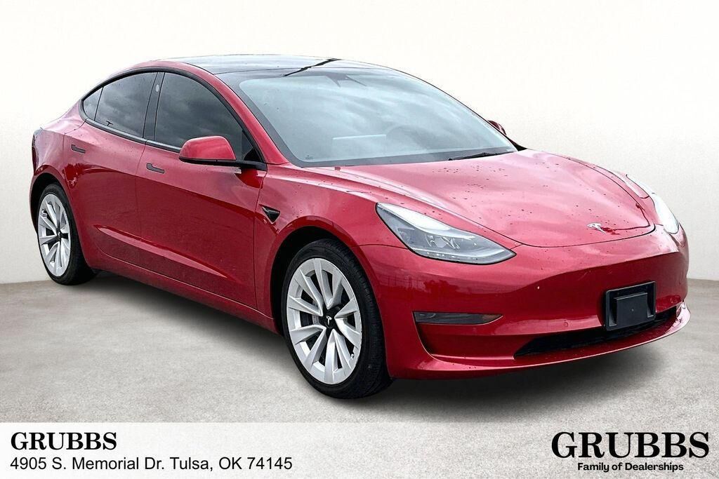 2022 TESLA Model 3