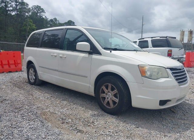 2009 CHRYSLER Town and Country