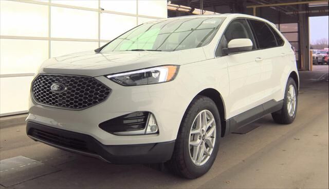 2023 FORD Edge