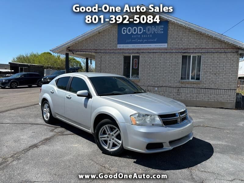2011 DODGE Avenger