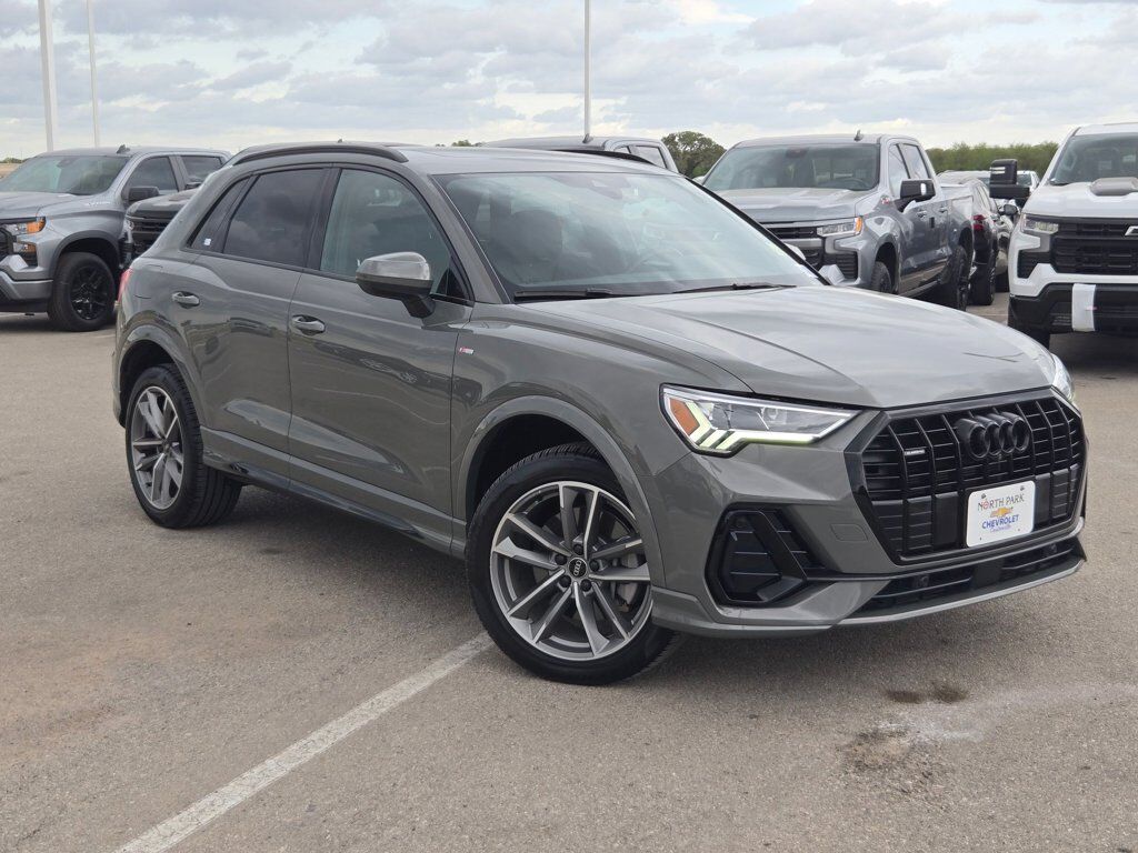 2022 AUDI Q3