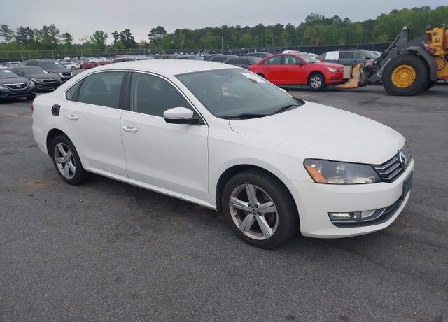 2015 VOLKSWAGEN Passat