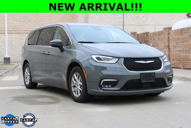 2023 CHRYSLER Pacifica