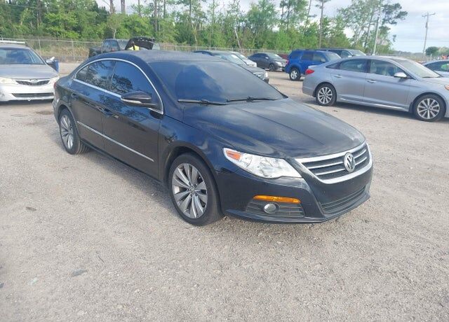 2010 VOLKSWAGEN Passat