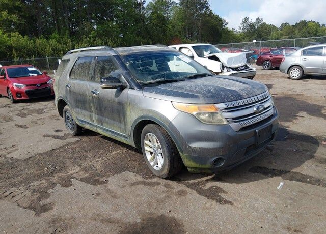 2011 FORD Explorer